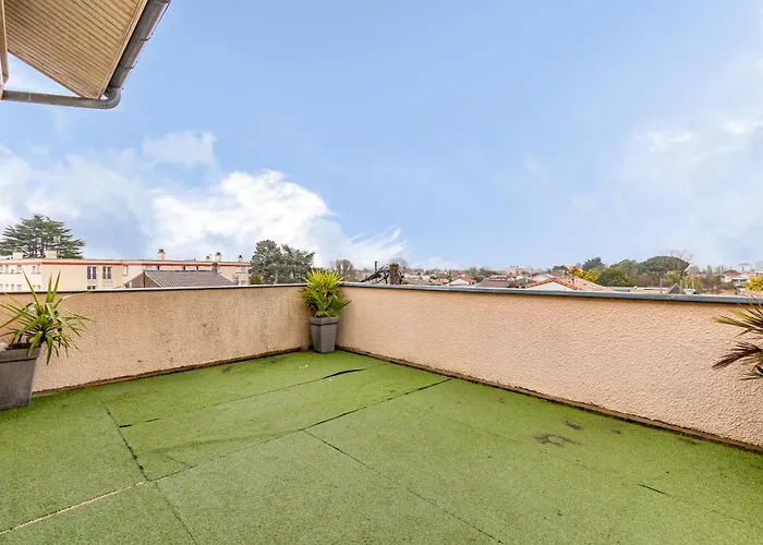 T3 Business Bordeaux Fibre Et Wi-fi Parking Bus Appartement